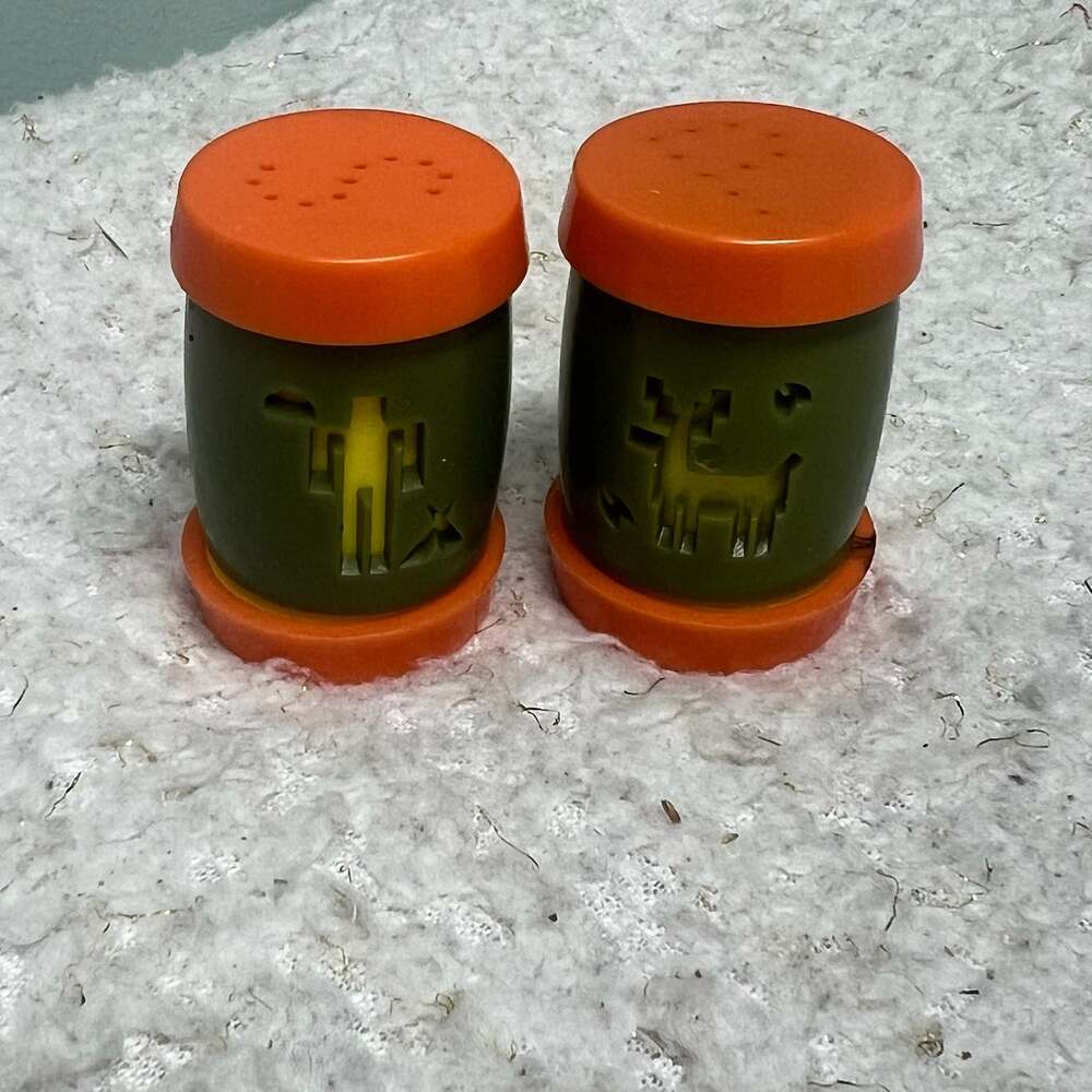 Vintage St. Labre Indian School Plastic Salt and Pepper Shakers Set Ashland Mont